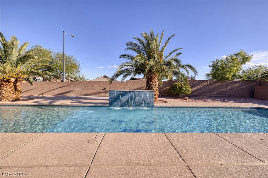 8345 Christinas Cove, Las Vegas, NV 89131