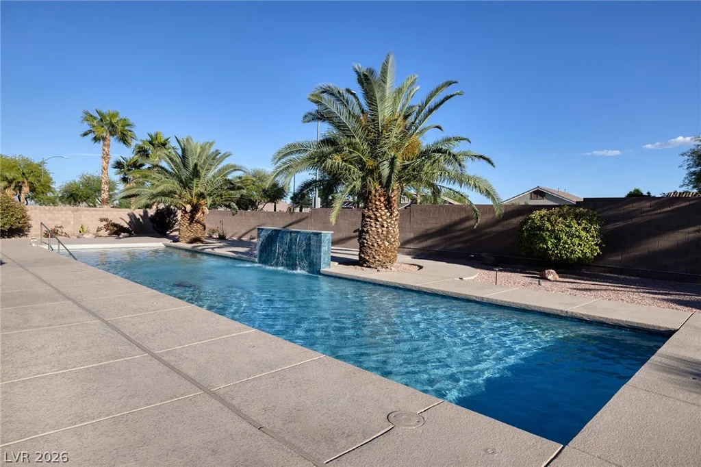 8345 Christinas Cove, Las Vegas, NV 89131