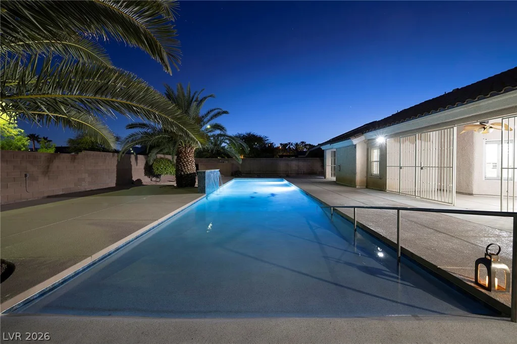 8345 Christinas Cove, Las Vegas, NV 89131