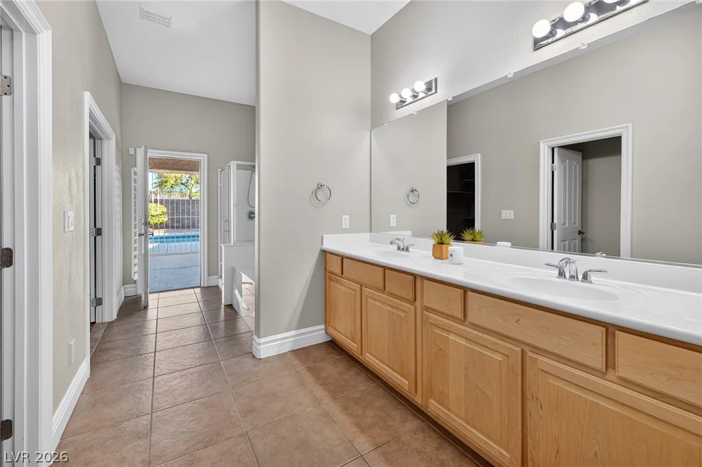 8345 Christinas Cove, Las Vegas, NV 89131
