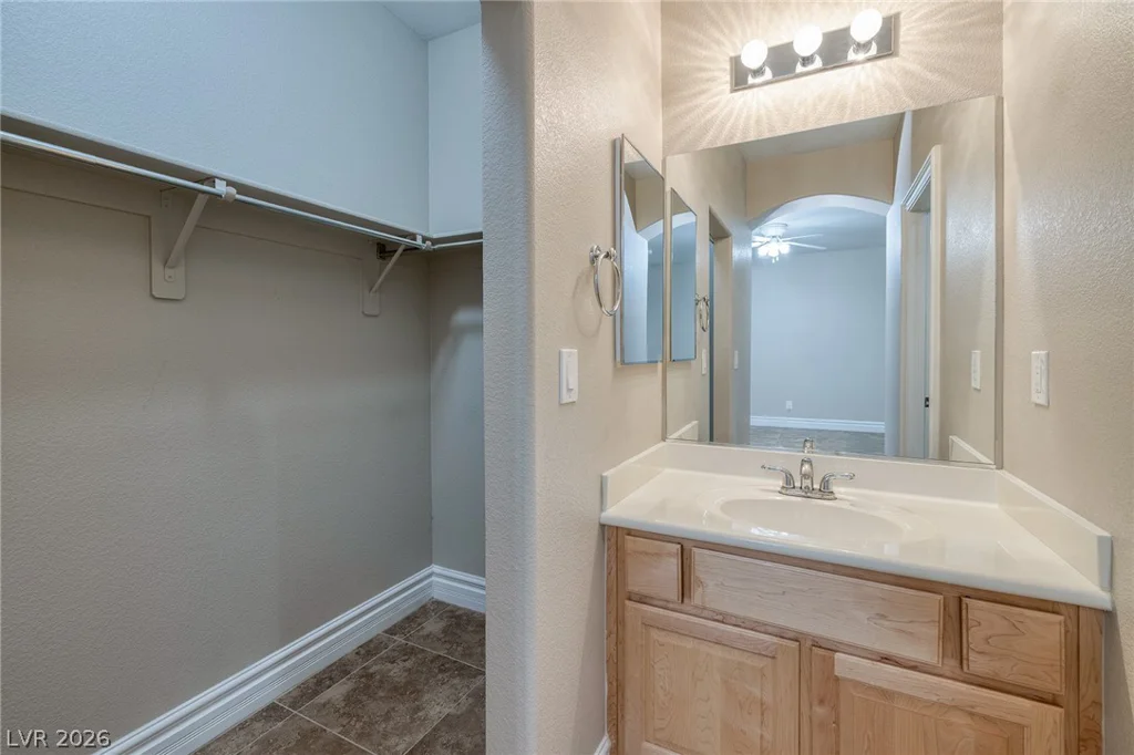 8345 Christinas Cove, Las Vegas, NV 89131