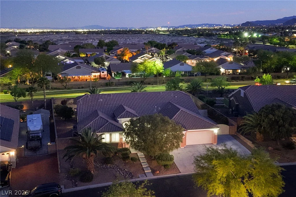 8345 Christinas Cove, Las Vegas, NV 89131