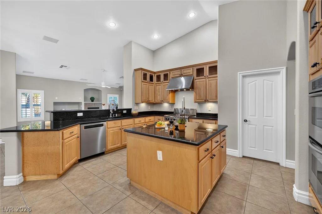 8345 Christinas Cove, Las Vegas, NV 89131