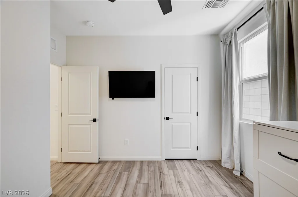 10207 Canyon Mantle, Las Vegas, NV 89166