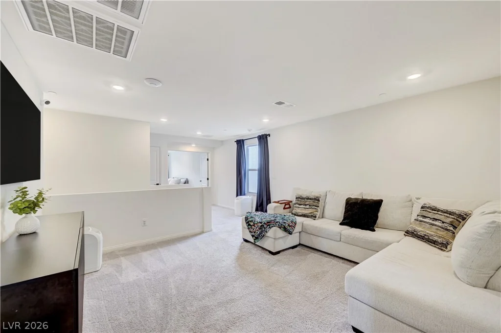10207 Canyon Mantle, Las Vegas, NV 89166