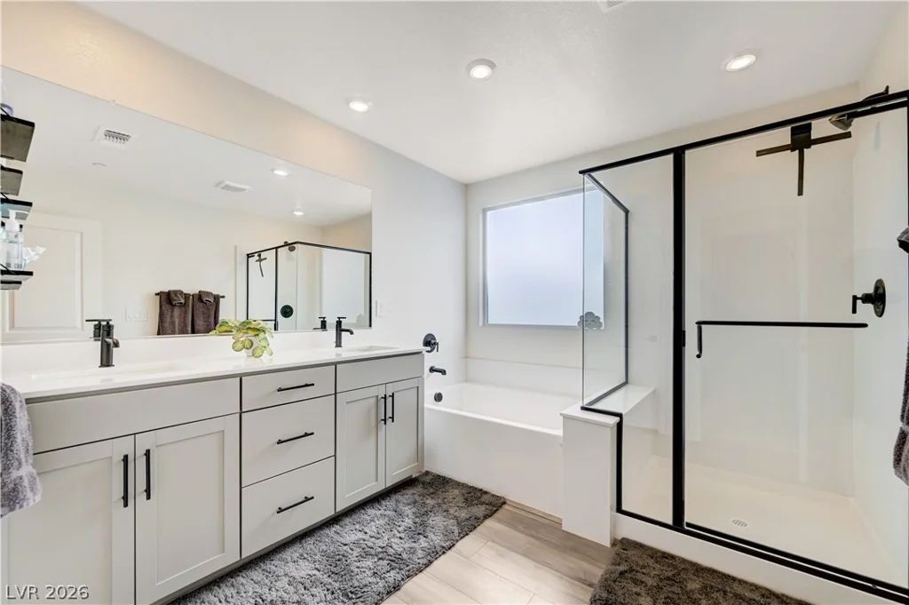 10207 Canyon Mantle, Las Vegas, NV 89166
