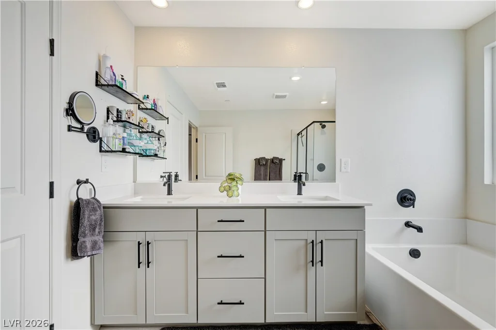 10207 Canyon Mantle, Las Vegas, NV 89166