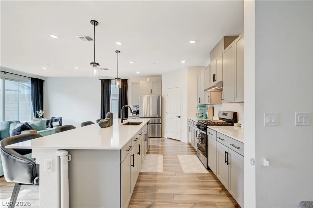 10207 Canyon Mantle, Las Vegas, NV 89166