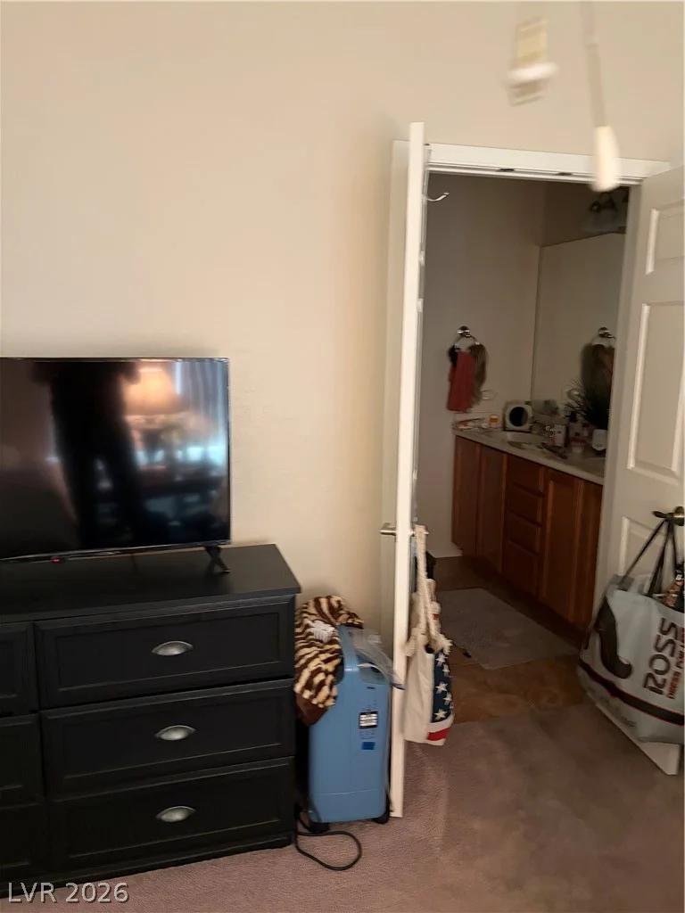 6131 Saddle Horse, Las Vegas, NV 89122