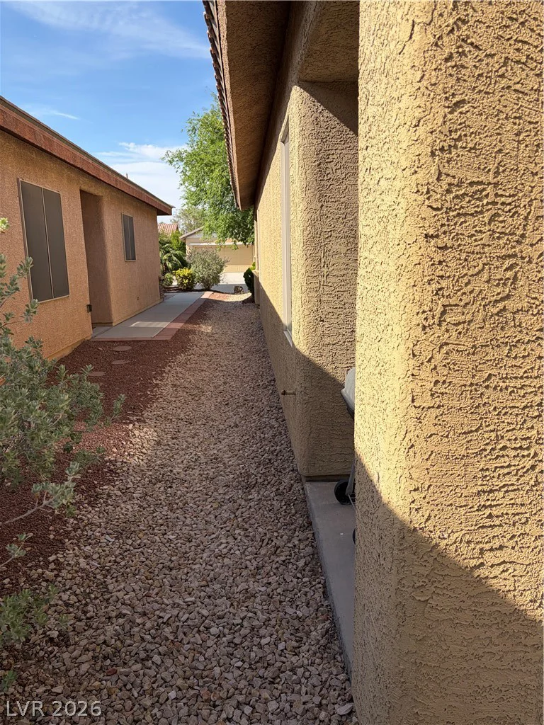 6131 Saddle Horse, Las Vegas, NV 89122