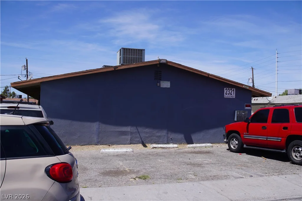 2321 Ellis, North Las Vegas, NV 89030