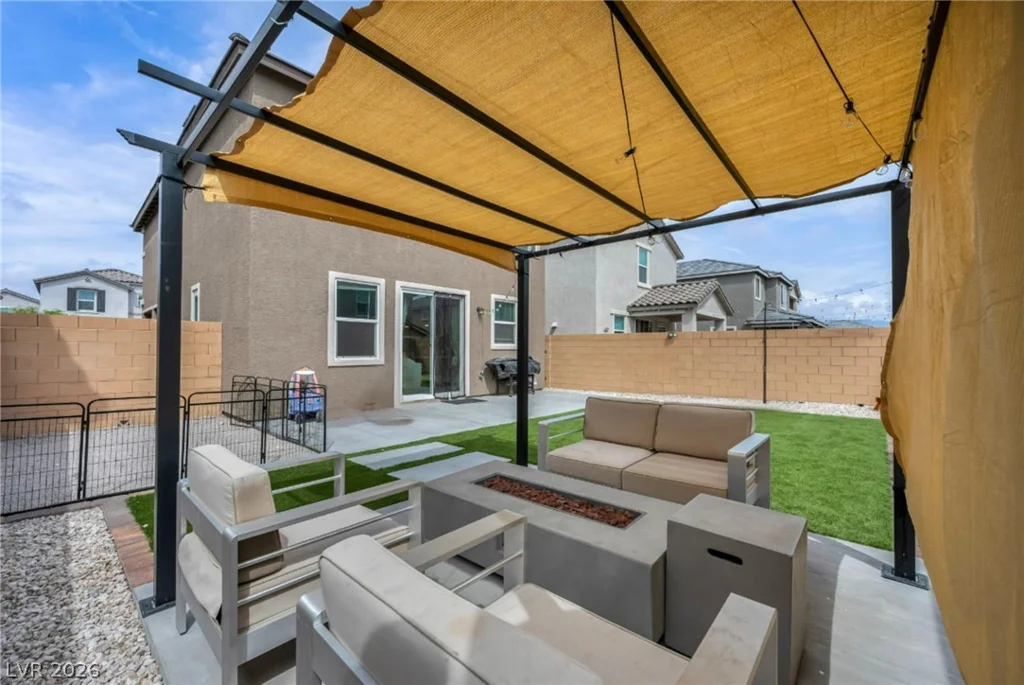 5072 Serene Skies, Las Vegas, NV 89130