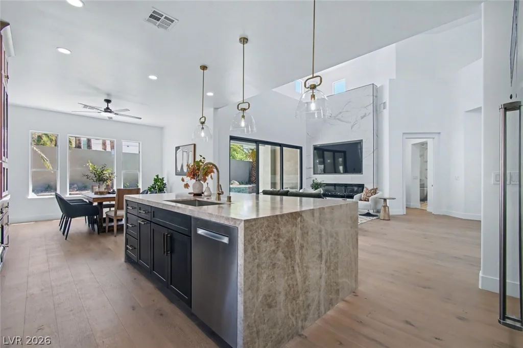 420 Pinnacle Heights, Las Vegas, NV 89144