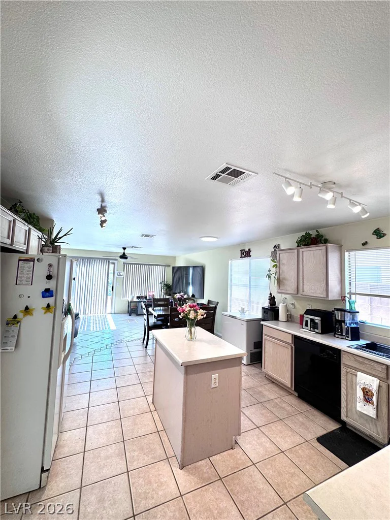 4612 Silver Shore, North Las Vegas, NV 89081