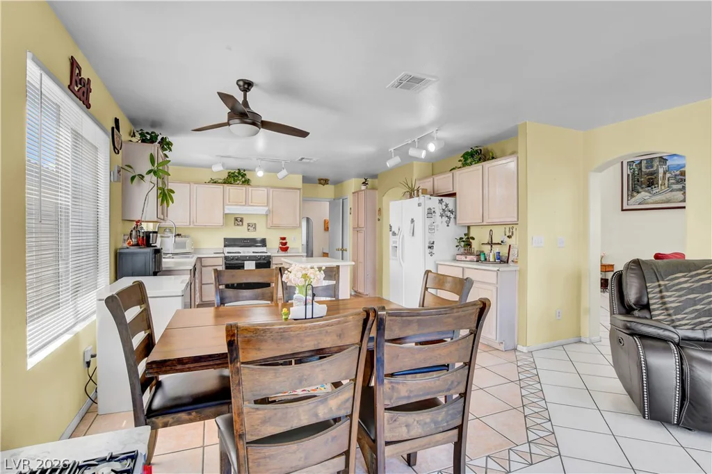 4612 Silver Shore, North Las Vegas, NV 89081