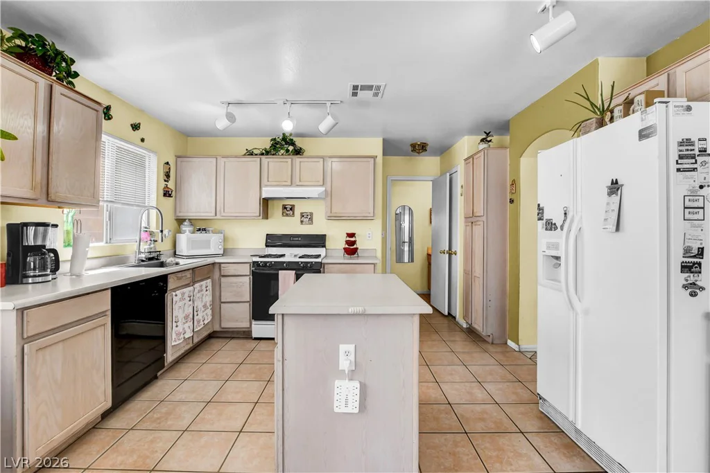 4612 Silver Shore, North Las Vegas, NV 89081