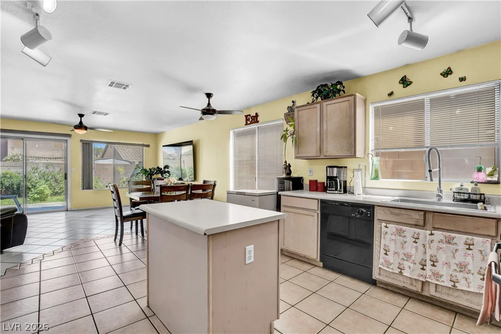 4612 Silver Shore, North Las Vegas, NV 89081