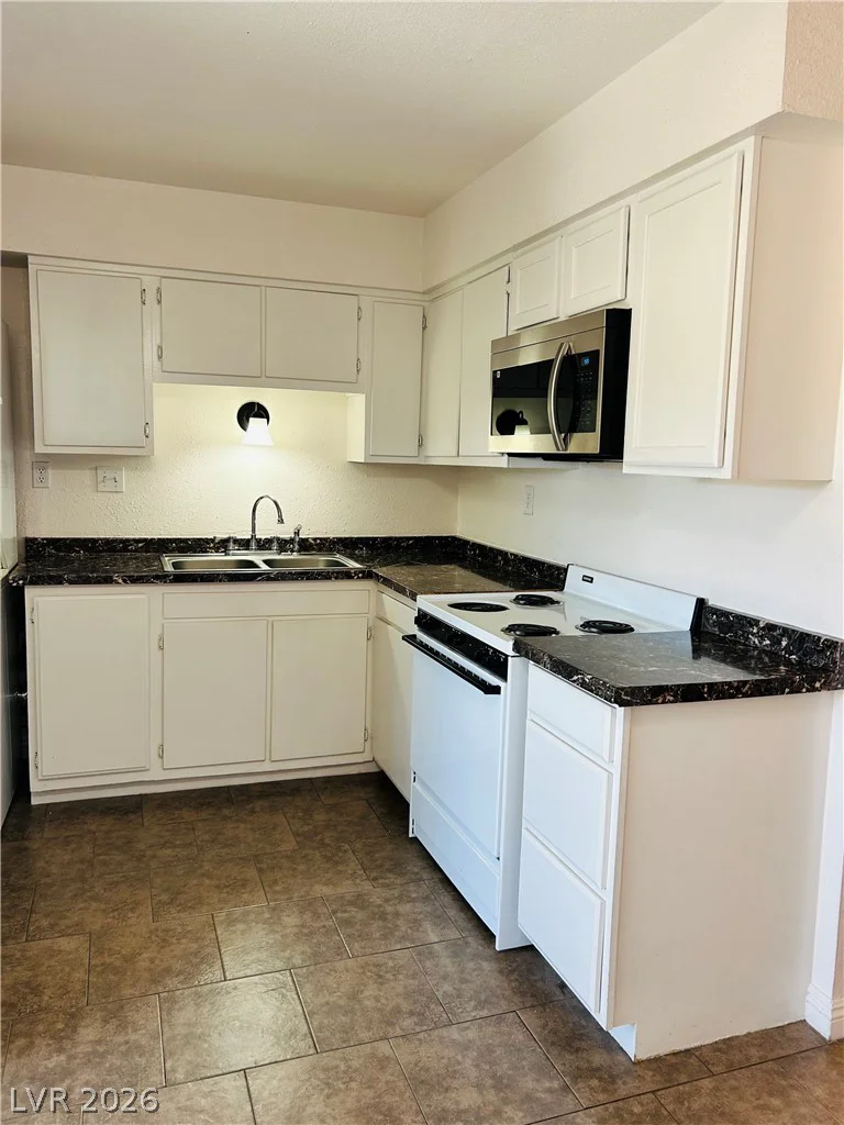 217 Van Wagenen, Henderson, NV 89015