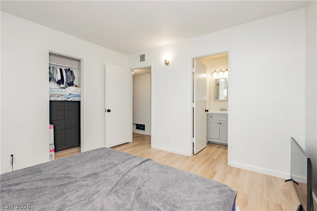 5128 Doe, Las Vegas, NV 89146