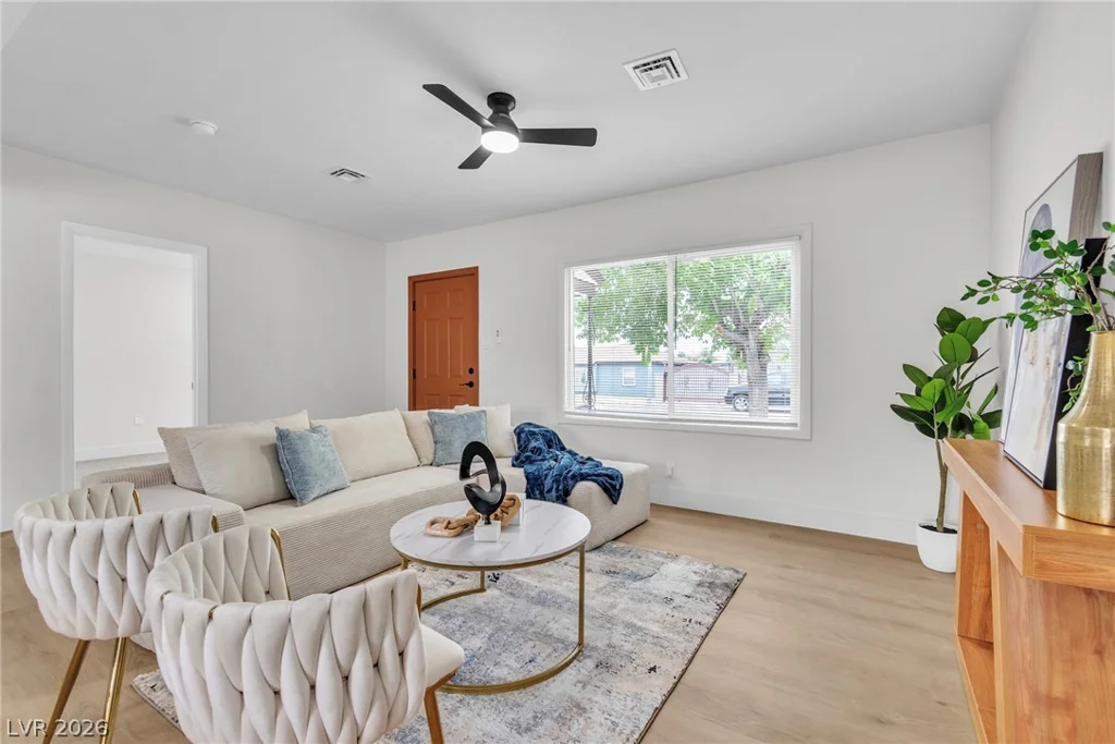228 Earl, Las Vegas, NV 89101
