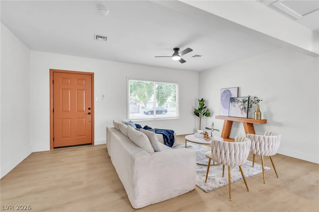 228 Earl, Las Vegas, NV 89101