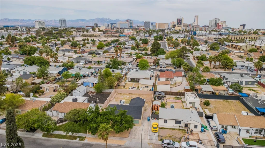 228 Earl, Las Vegas, NV 89101