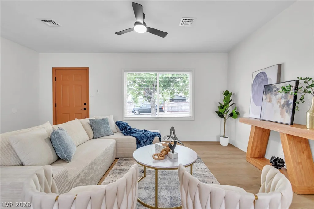 228 Earl, Las Vegas, NV 89101
