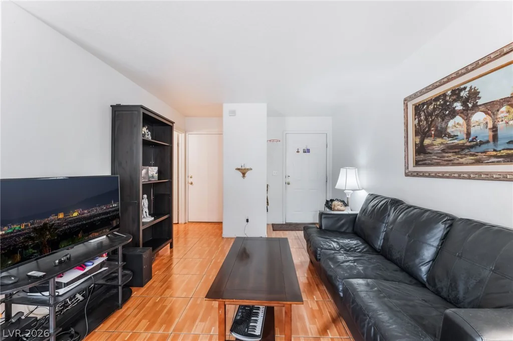 5330 Charleston, Las Vegas, NV 89142