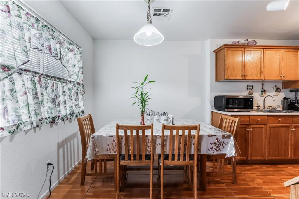 5330 Charleston, Las Vegas, NV 89142
