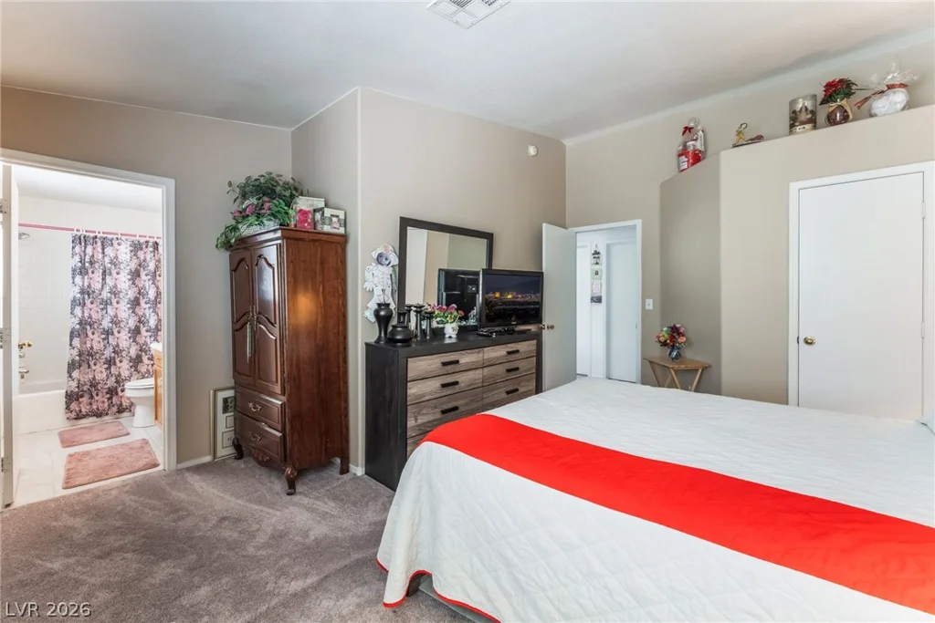 5330 Charleston, Las Vegas, NV 89142
