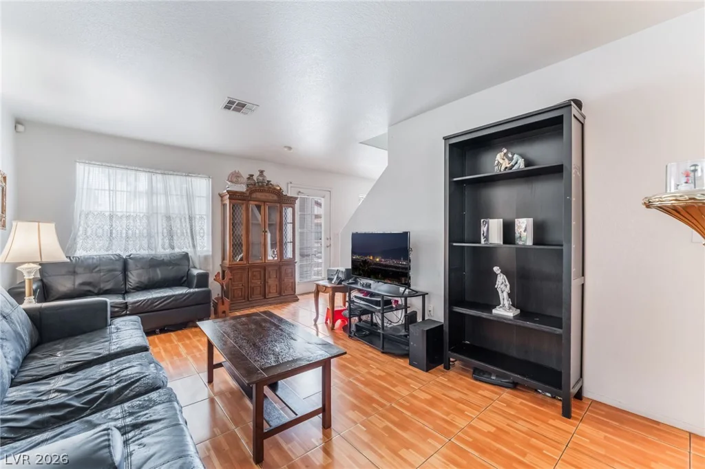 5330 Charleston, Las Vegas, NV 89142