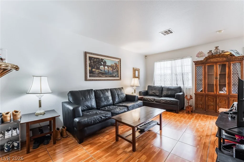 5330 Charleston, Las Vegas, NV 89142