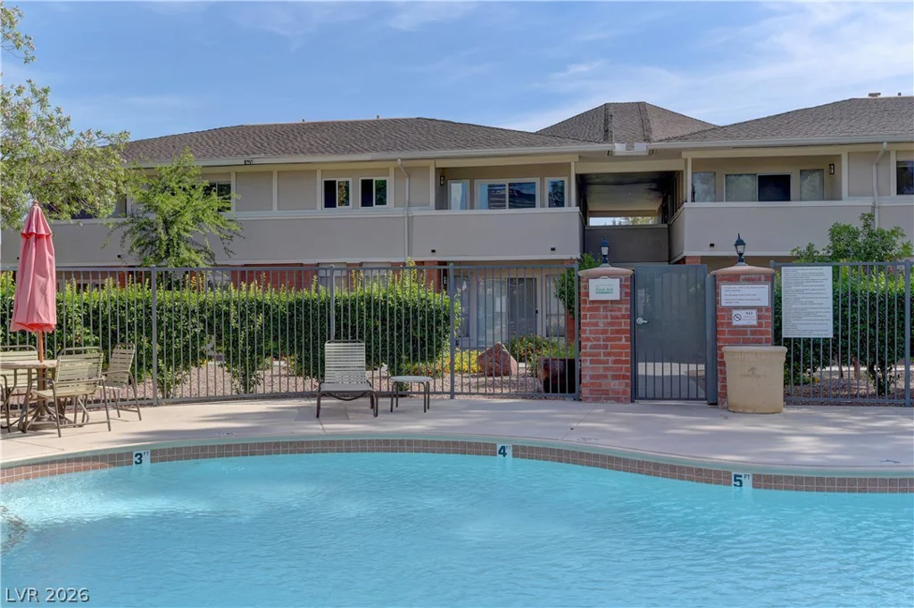 2867 Geary, Las Vegas, NV 89109