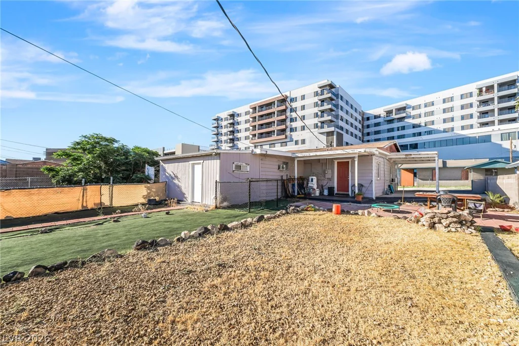 207 Texas, Henderson, NV 89015