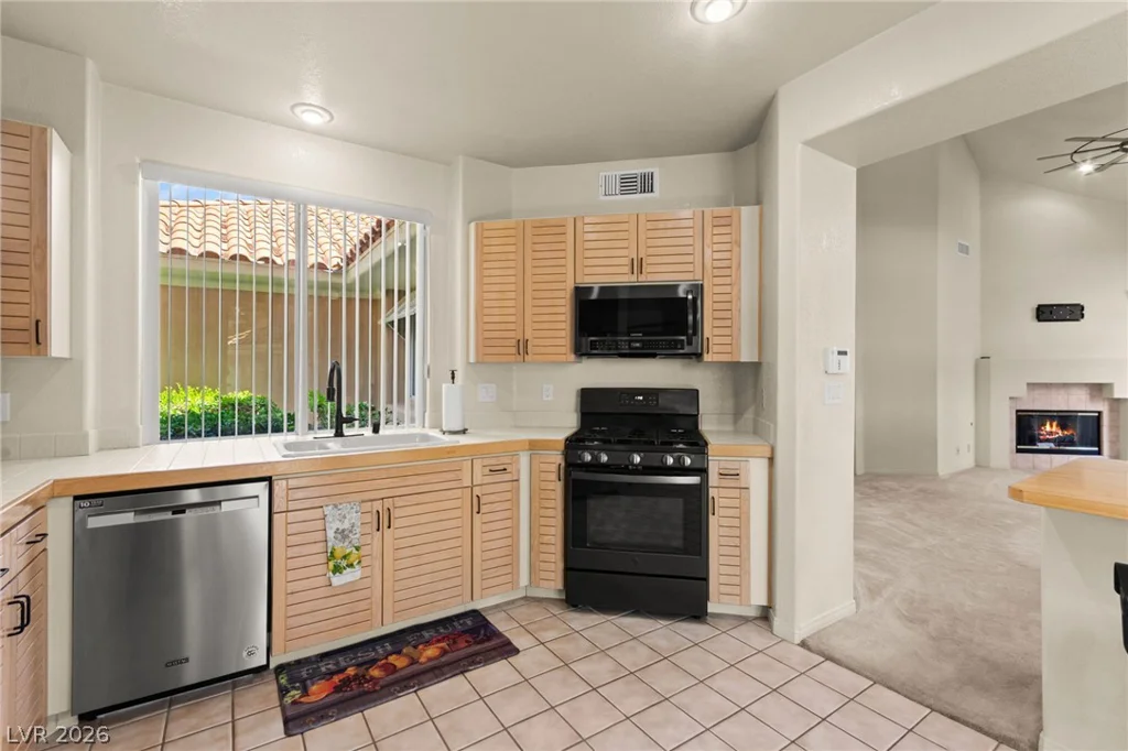 5058 Crooked Stick, Las Vegas, NV 89113