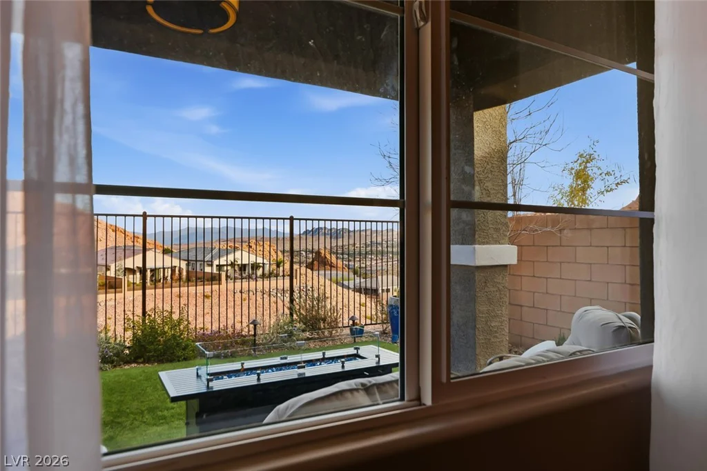 80 Tatahatso Point, Henderson, NV 89011