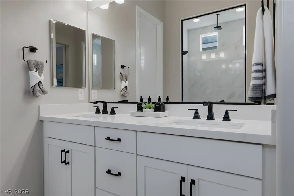80 Tatahatso Point, Henderson, NV 89011