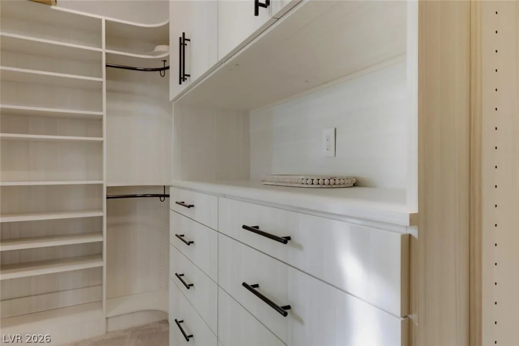 80 Tatahatso Point, Henderson, NV 89011