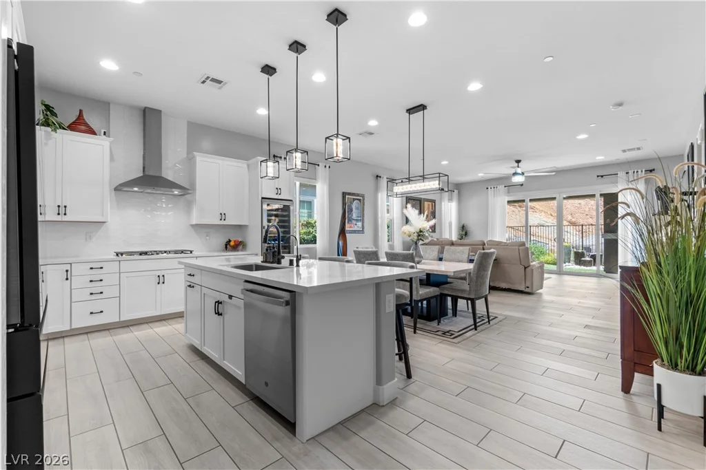 80 Tatahatso Point, Henderson, NV 89011
