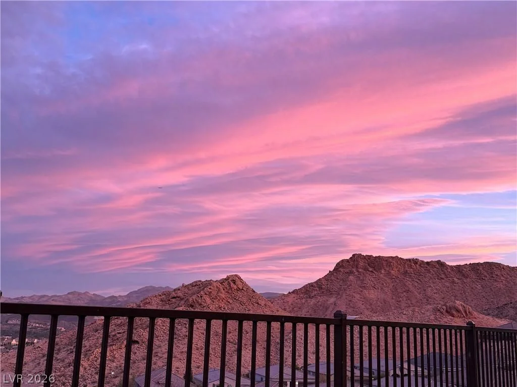 80 Tatahatso Point, Henderson, NV 89011