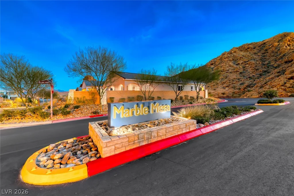 80 Tatahatso Point, Henderson, NV 89011