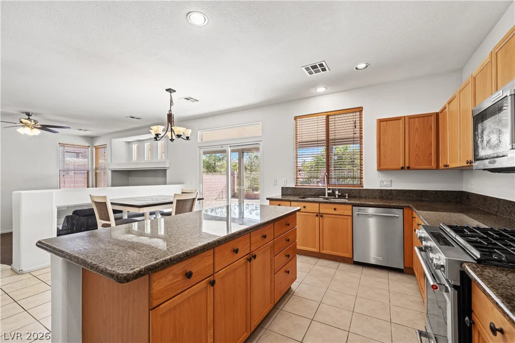 9040 Rendon, Las Vegas, NV 89143