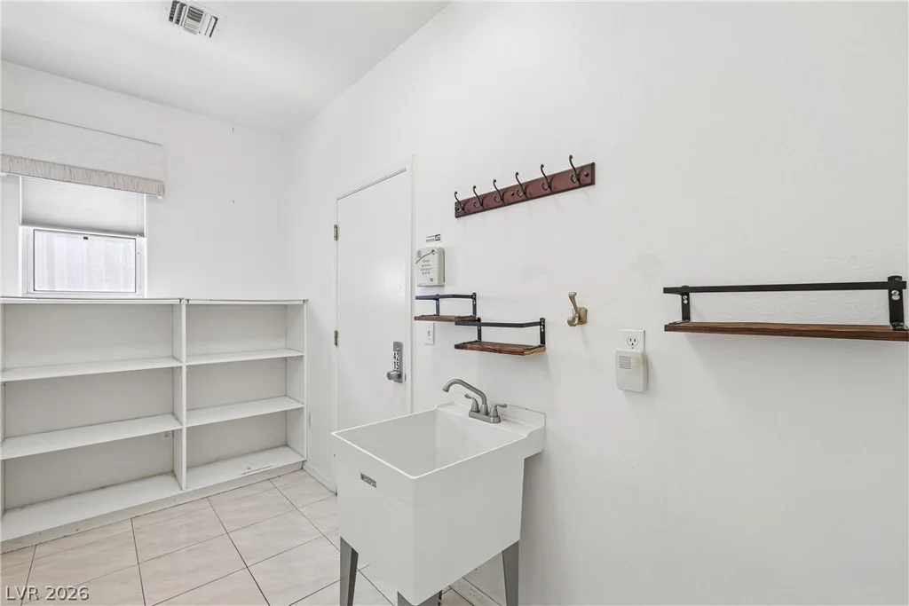 11009 Rackhurst, Las Vegas, NV 89134