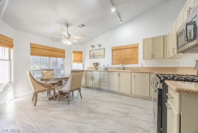 4533 Chestnut Blaze, North Las Vegas, NV 89032