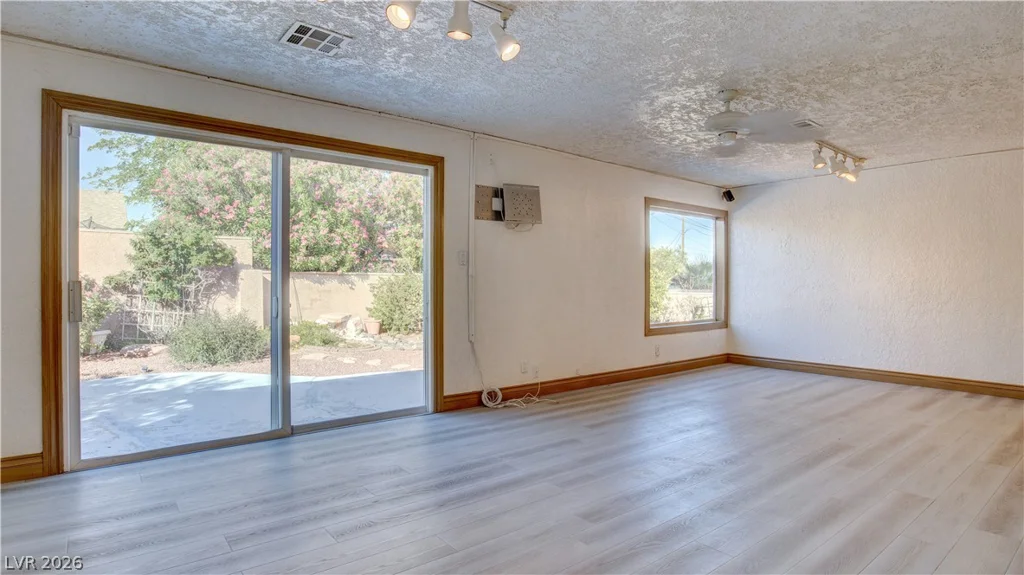 5416 Gipsy, Las Vegas, NV 89107