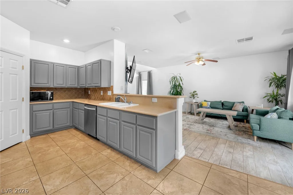 9341 Sea Captain, Las Vegas, NV 89178