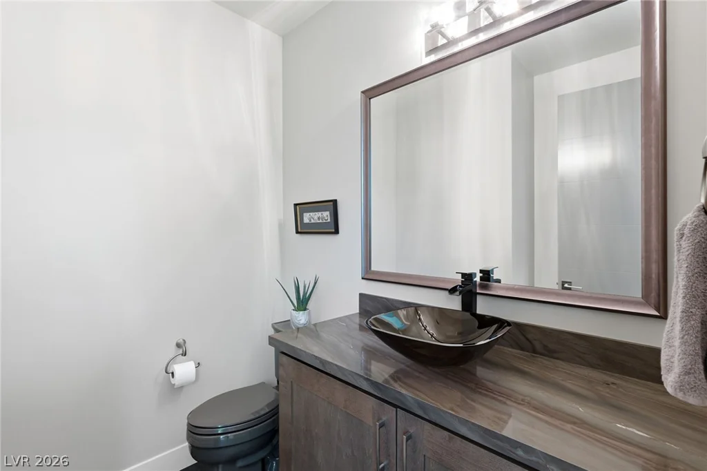 38 Moonfire, Las Vegas, NV 89135