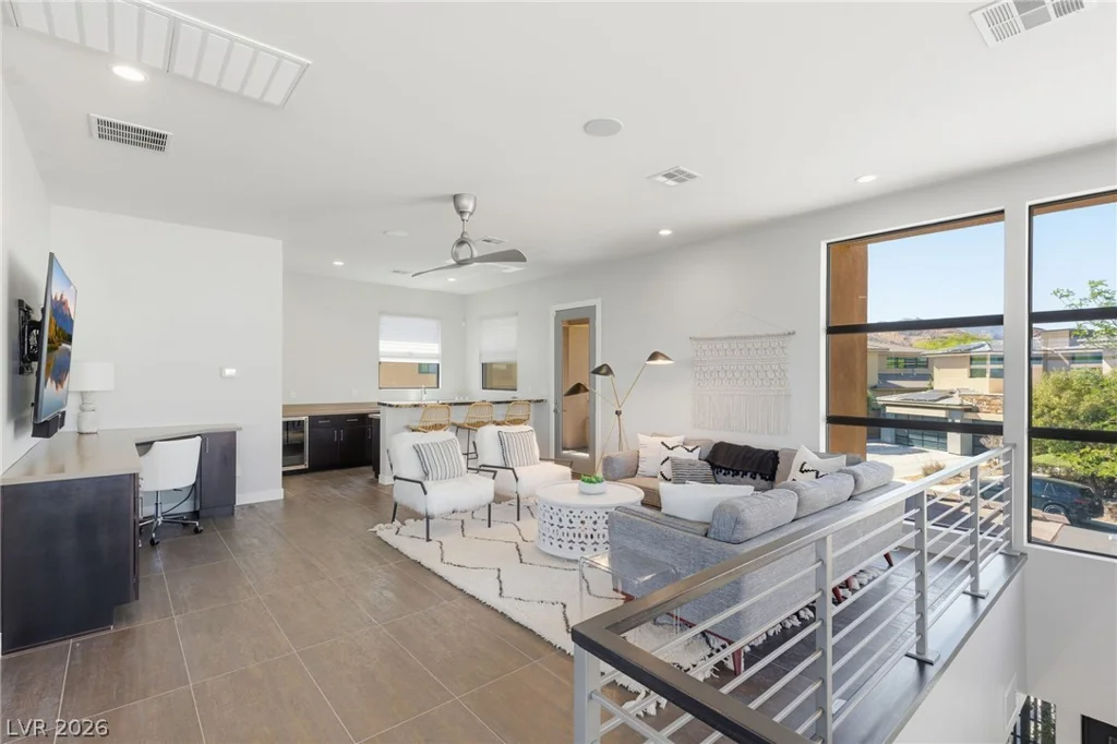 38 Moonfire, Las Vegas, NV 89135
