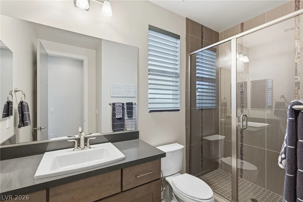 38 Moonfire, Las Vegas, NV 89135