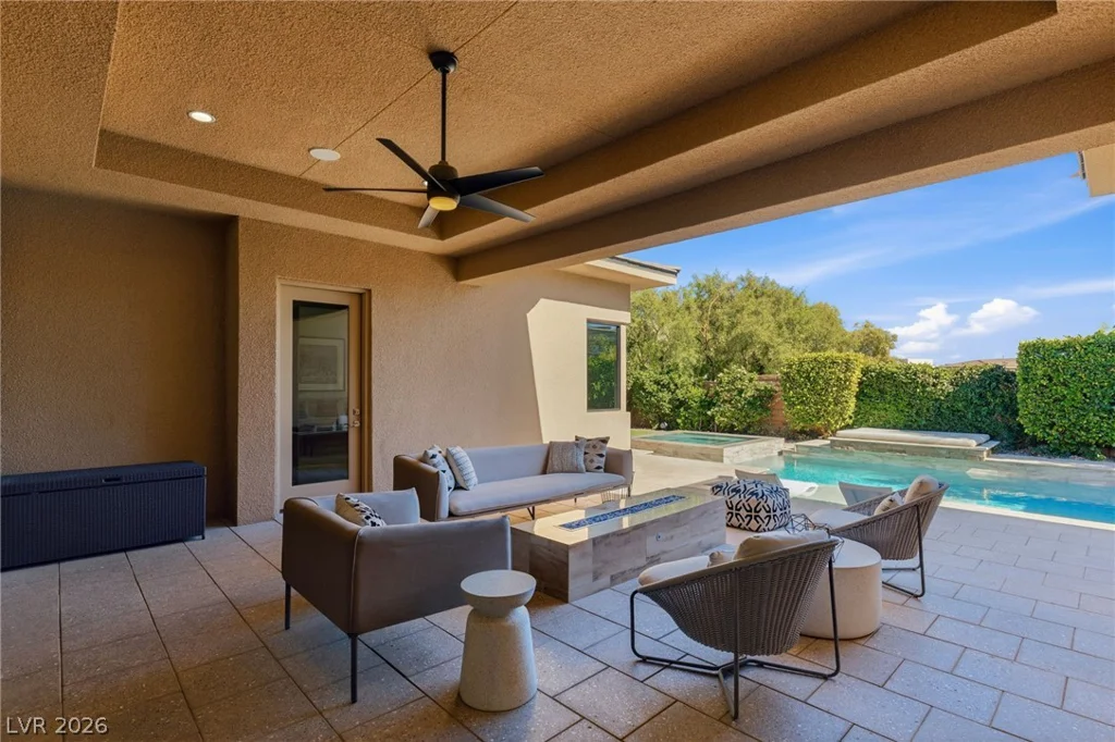 38 Moonfire, Las Vegas, NV 89135